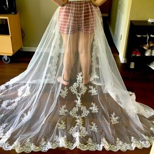Bridal overskirt with lace